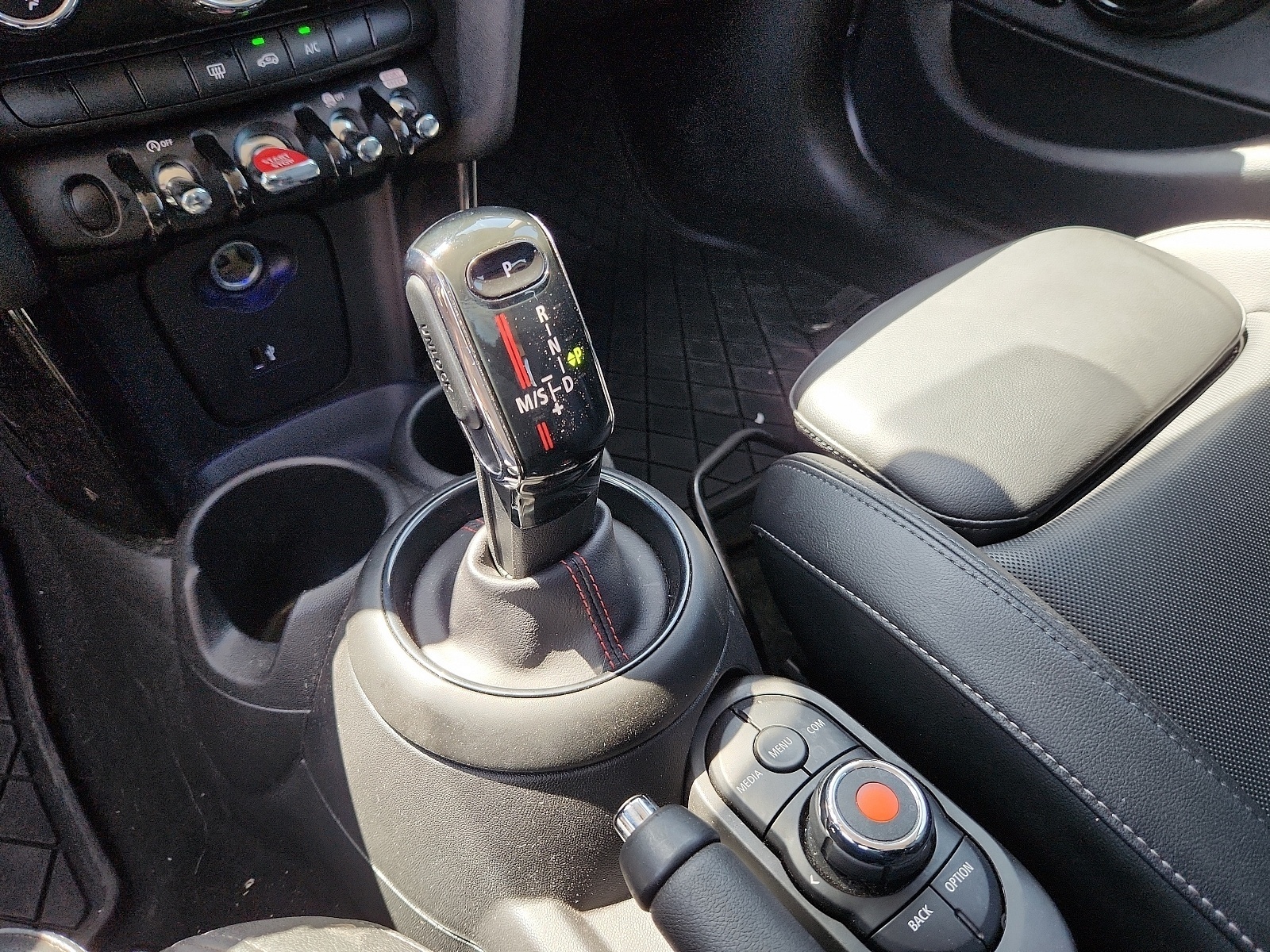 2021 MINI Hardtop 4 Door S - Photo 11